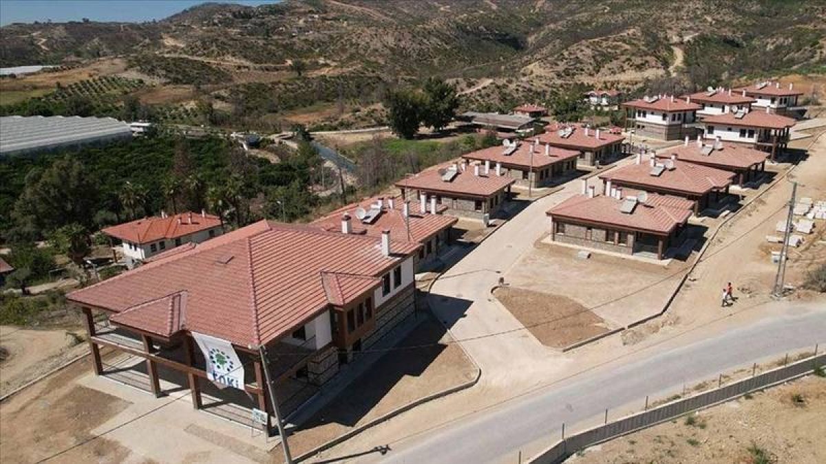 Eskişehir’de “İlk Evim Arsa Projesi”nde İlk Etap Tamamlandı: 957 Arsa Sahiplerini Buldu