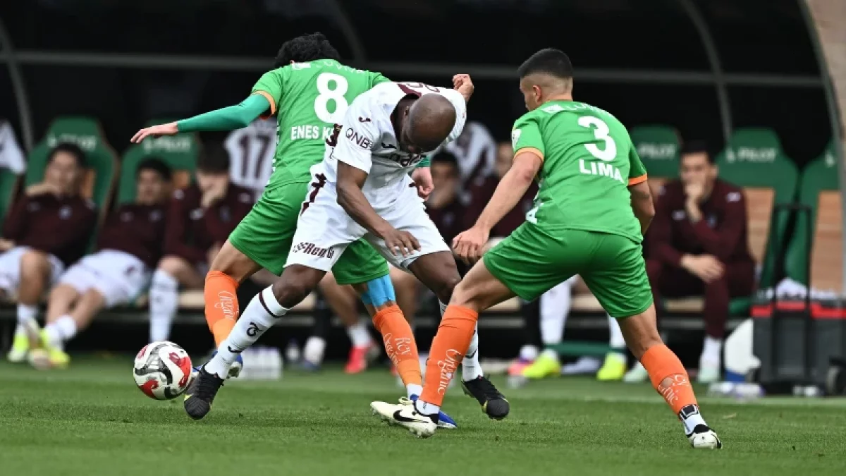 Alanyaspor – Trabzonspor 1-1! Fırtına Zirve Yolunda Ağır Yara Aldı