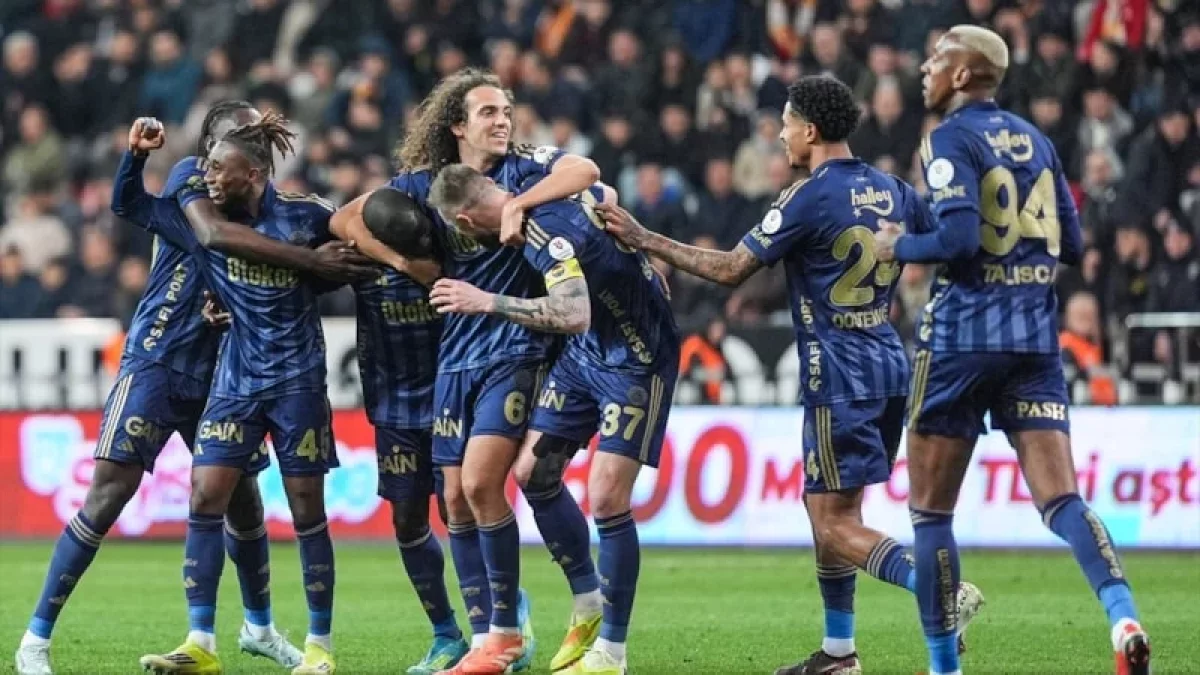 Fenerbahçe’den deplasmanda gol şov: Kayserispor’u 4-0 mağlup etti