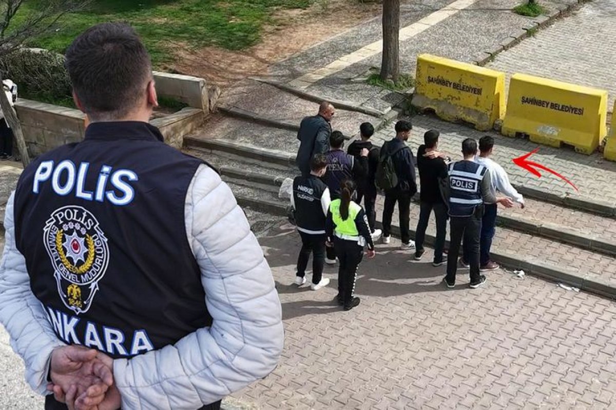 Okullarda Alarm Seviyesi Yükseldi: 81 İlde Polis Nöbeti