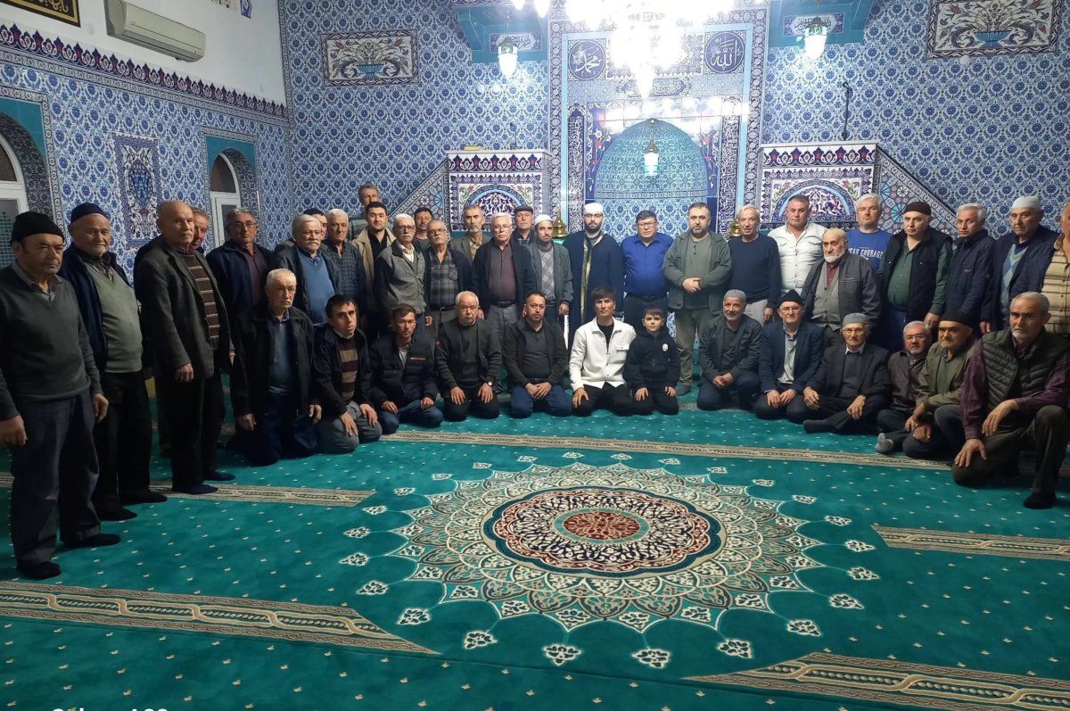 Sarıcakaya Müftüsü Altunbaş Kapıkaya Mahallesi’nde İftar Programına Katıldı