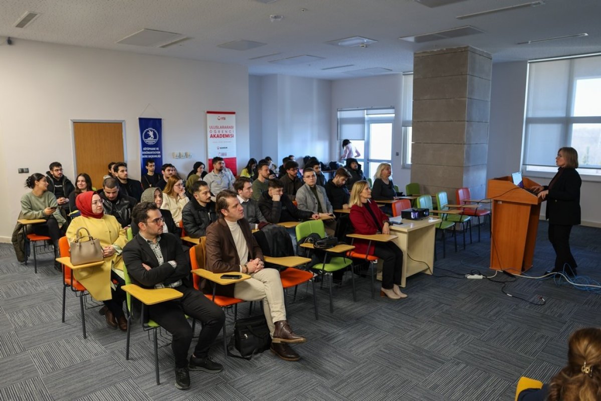 OMÜ’de “Cumhuriyet Ve Kadınların Siyasal Temsili” Söyleşisi