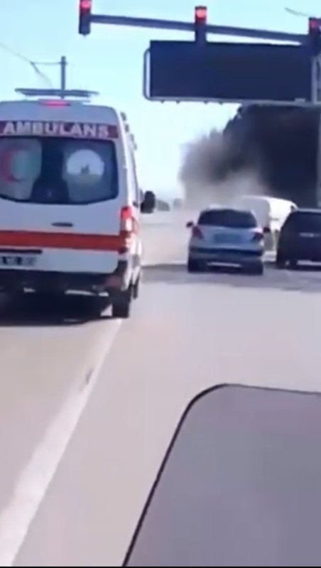 Kırmızı Işığı Son Anda Fark Eden Araçlar Zincirleme Kazaya Neden Oldu