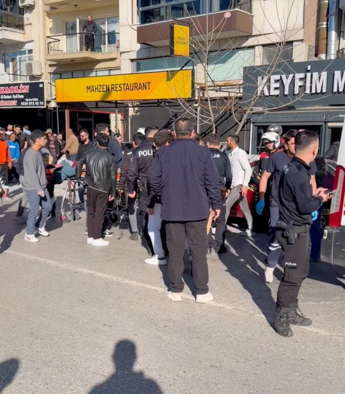 Manisa’da Bıçaklı Kavga: 1 Ölü, 2 Ağır Yaralı