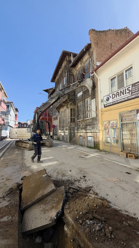 Metrelerce Yüksekte Tehlikeli Müdahale Kamerada