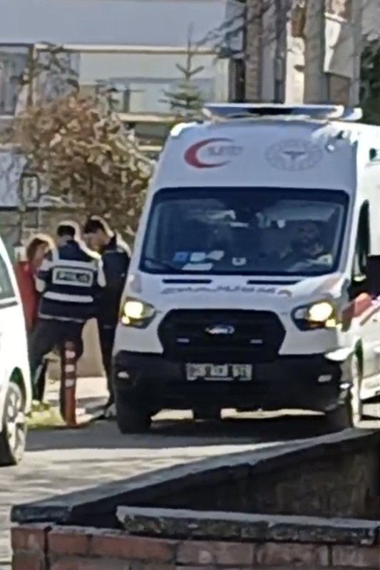 Motosikleti Üzerine Devrilen Sürücü Yaralandı