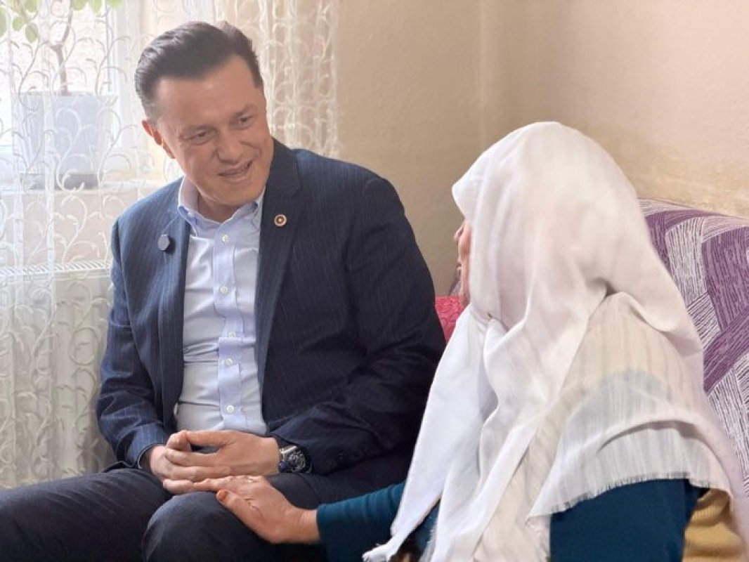 Hatipoğlu Muttalip Mahallesi’nde Hemşehrileriyle Buluştu