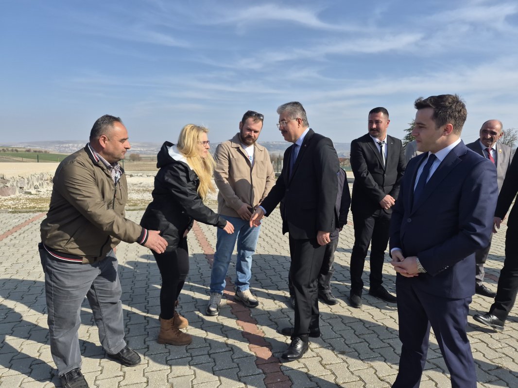 Vali Yılmaz Seyitgazi’de Tarihi Mirası İnceledi