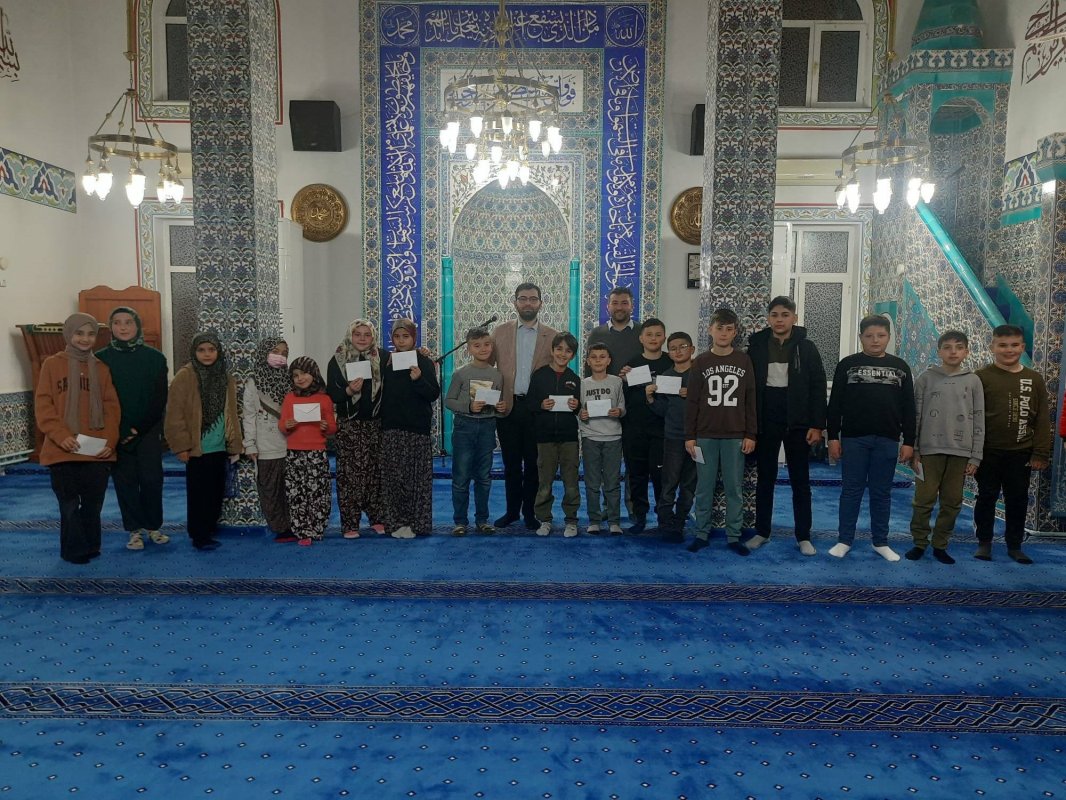 Camiye Devam Eden Çocuklara Harçlık Ödülü