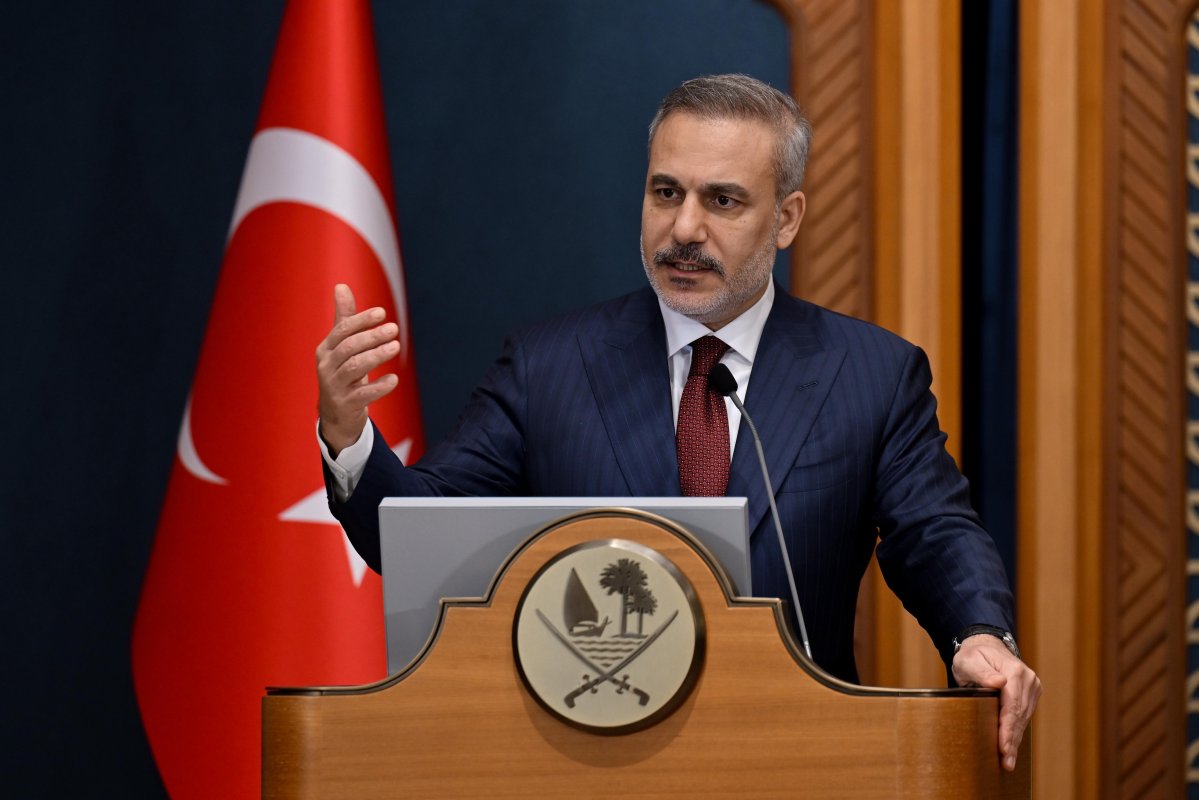 Hakan Fidan’dan Kritik Diplomasi Trafiği: İran Savaşı İçin 4 Ülke ile Görüştü