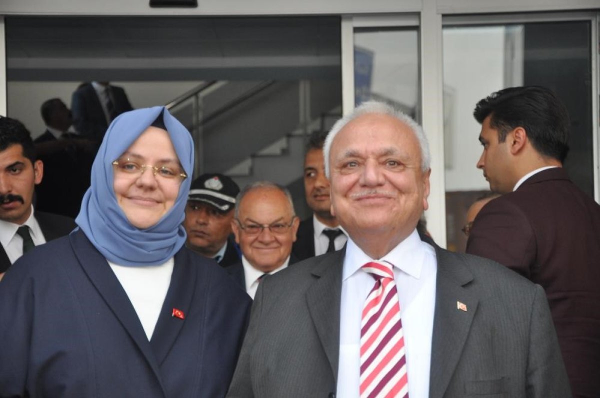 Eskişehir’de Zincirleme Kazada Eski Bakanlar Yaralandı