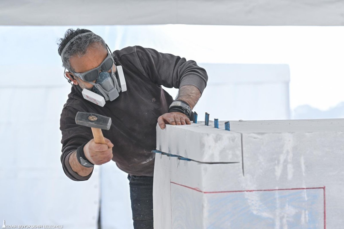 Marble İzmir’de Mermer Sanata Dönüşüyor