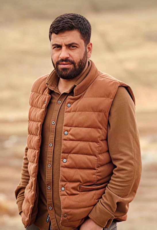 İran Sınırında Erkek Cesedi Bulundu