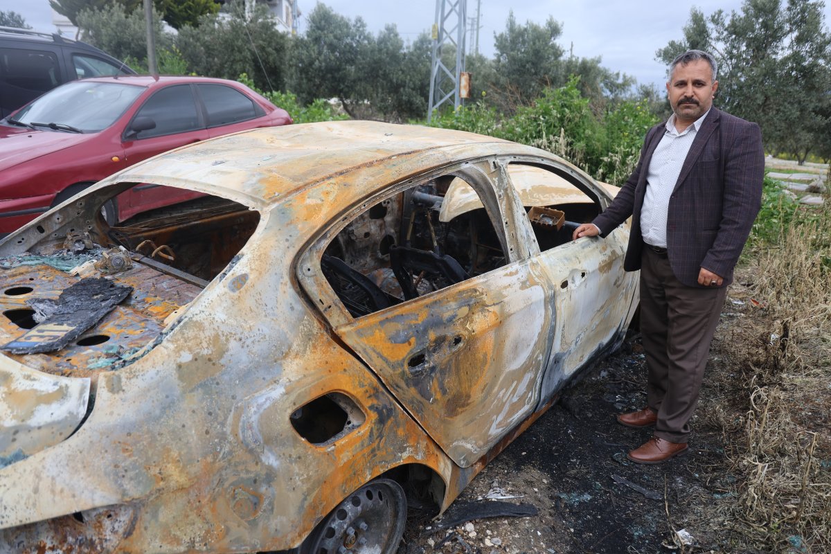 Otomobili Kundaklamak İsterken Kendini Yaktı