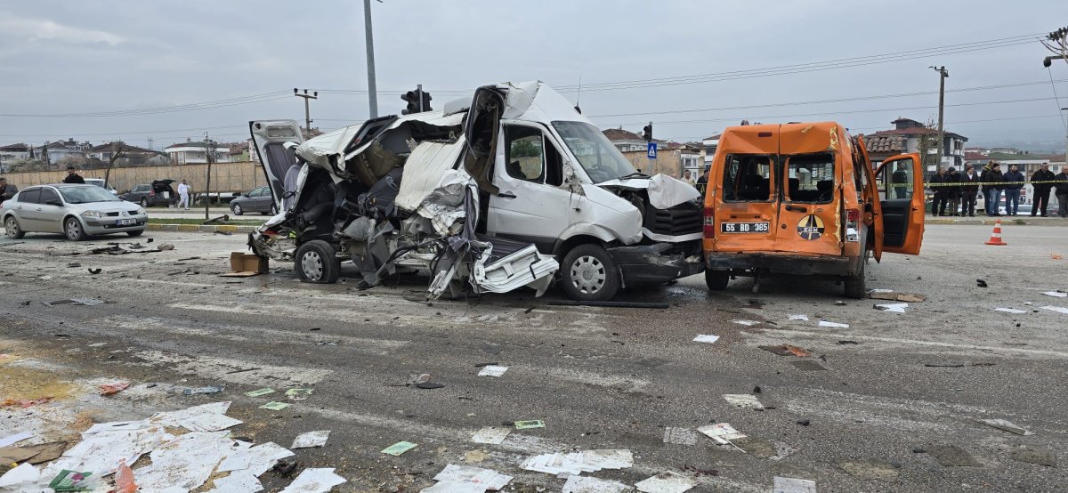Freni Patlayan Tır Dehşeti: 7 Araç Birbirine Girdi, 18 Yaralı