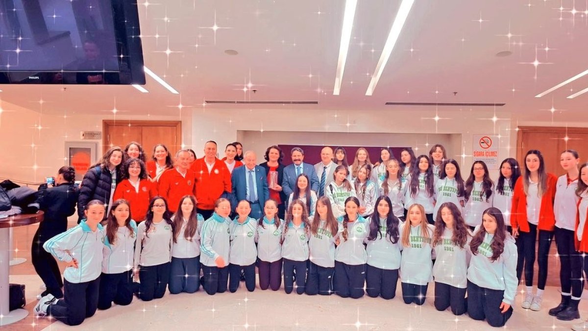 Eskişehir'de Sporun En'leri Ödüllendirildi