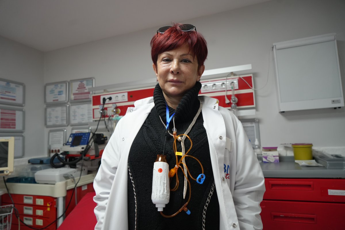 Boynunda Kemoterapi, Kalbinde Meslek Aşkı