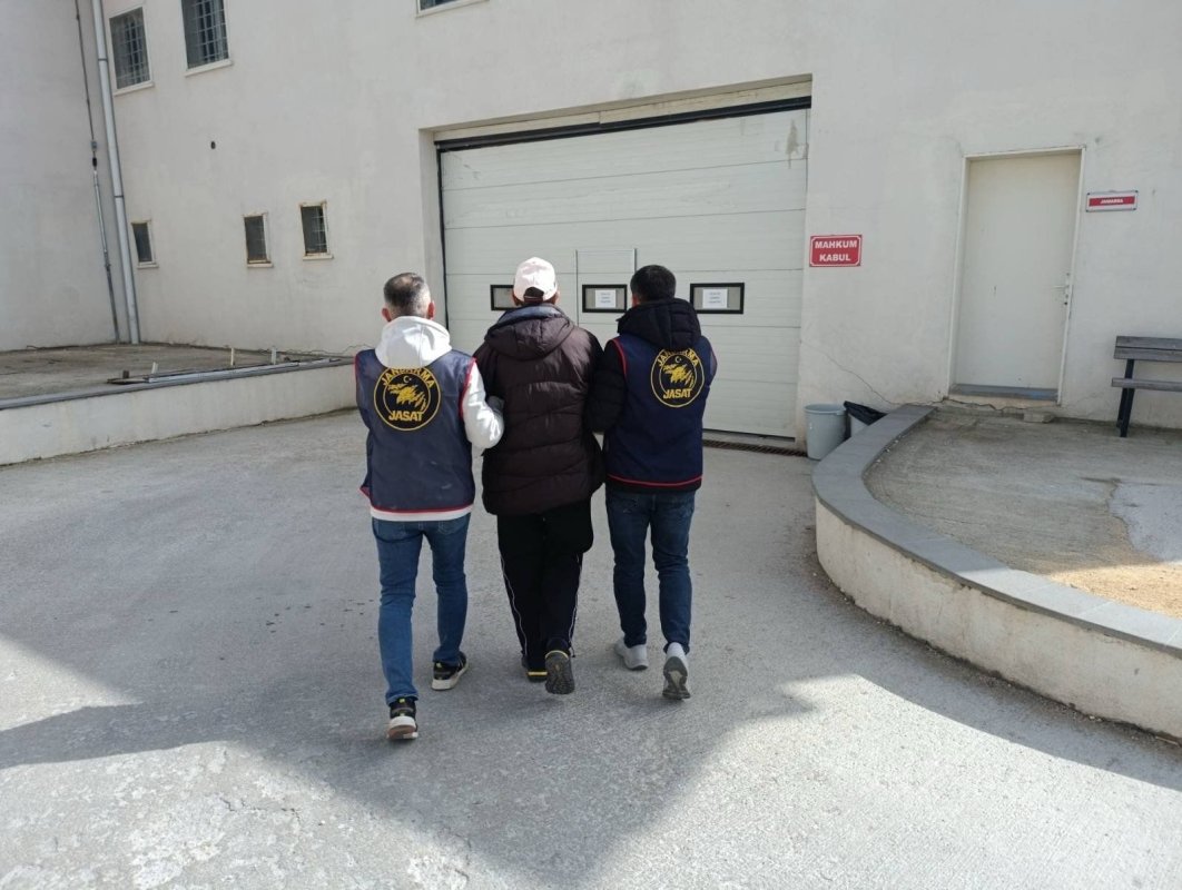 21 Yıl Hapis Cezası Olan Dolandırıcı JASAT’tan Kaçamadı