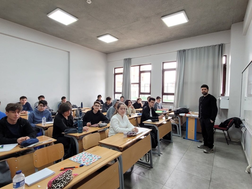 Eskişehir’de Bilim Hamlesi: 85 Öğrenci Olimpiyatlara Hazırlanıyor