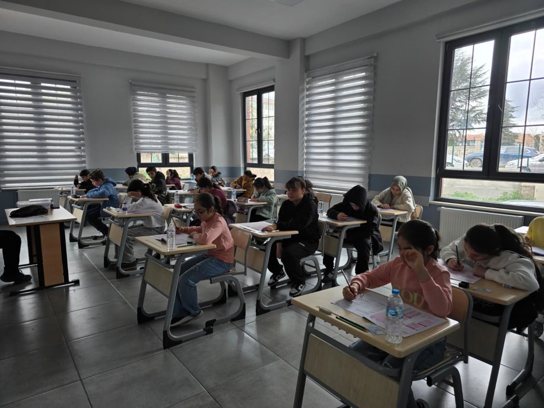 TÜGVA’nın Kitap Kurdu Sınavı Eskişehir’de Tamamlandı