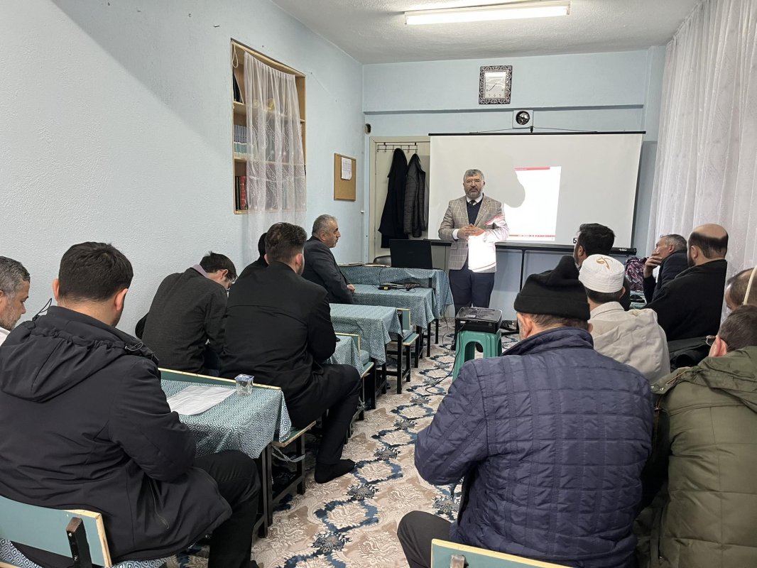 Hisarcık’ta Din Görevlilerine Vaaz Eğitimi