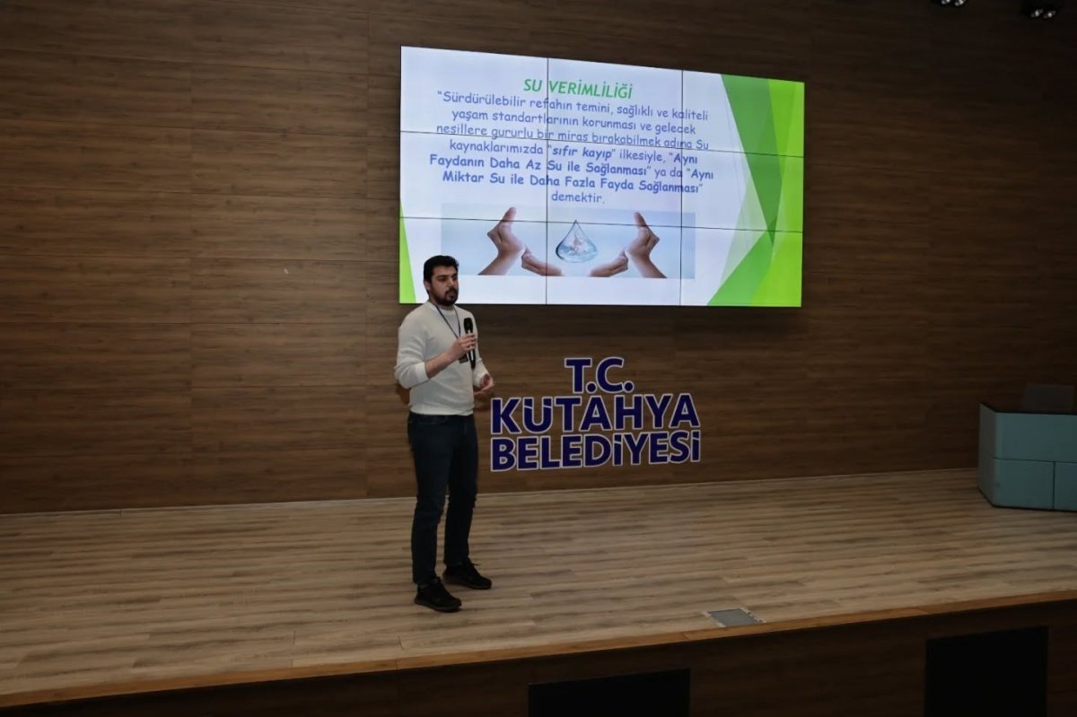 Kütahya Belediyesi Personeline Sıfır Atık Eğitimi