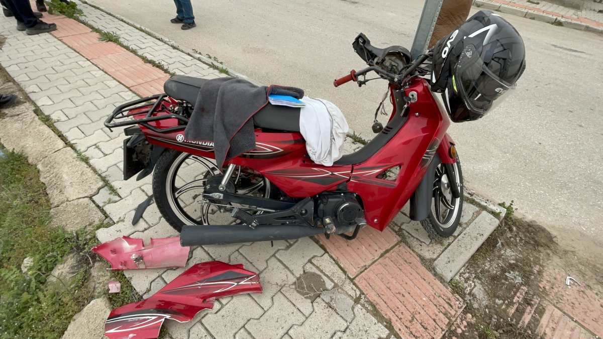 Karaman’da Motosiklet Kazası: 16 Yaşındaki Sürücü Yaralandı