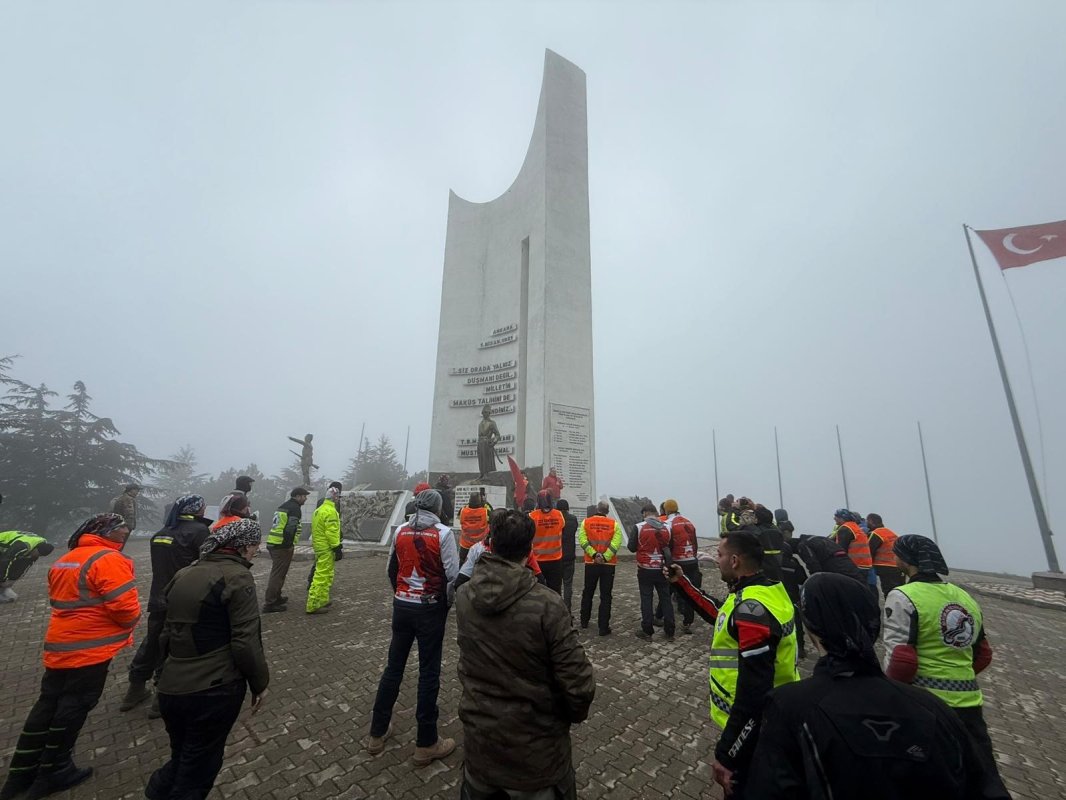 Şehit Yüzbaşının Kayıp Mezarı Yıllar Sonra Bulundu