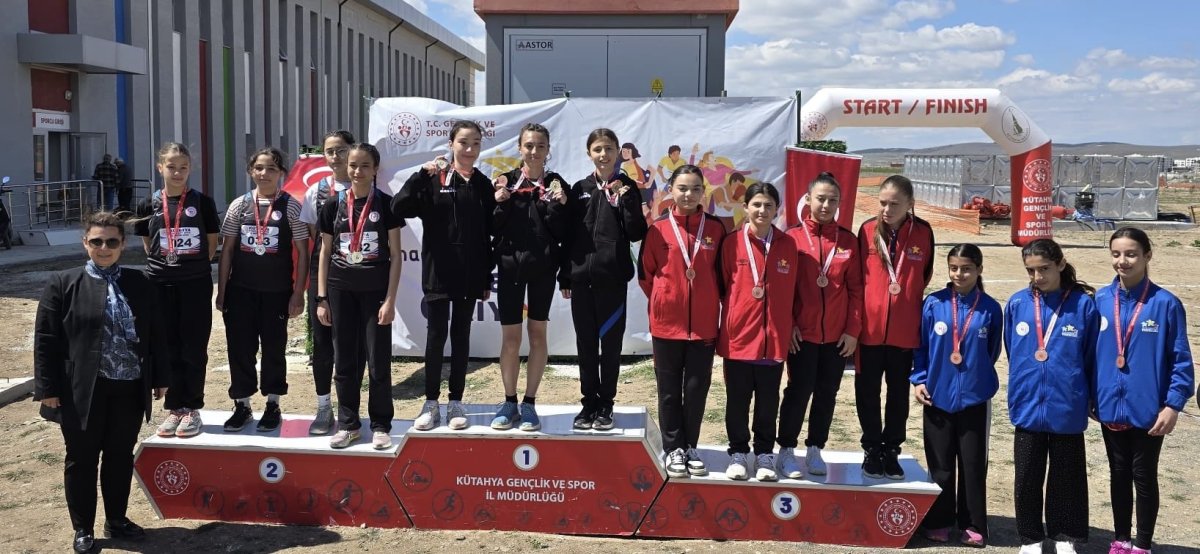 Eskişehirli Sporcular Kütahya’da Kürsüye Çıktı