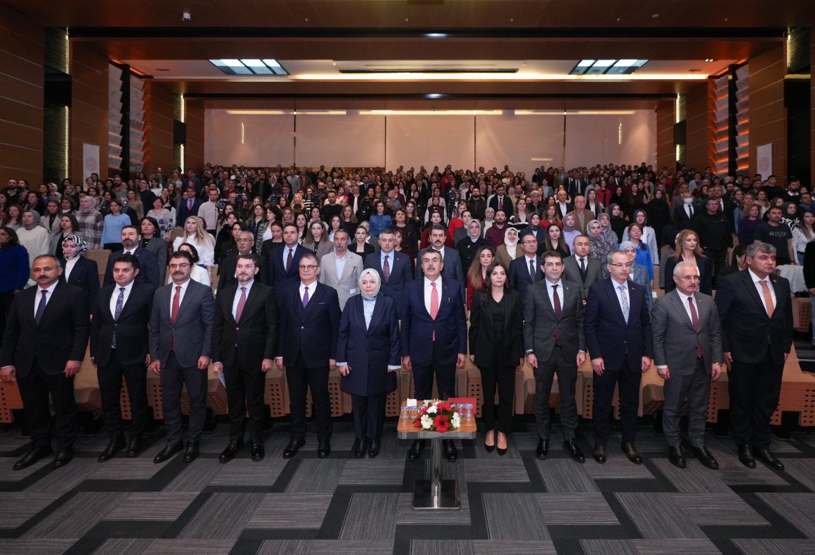 Bakan Tekin: Hiçbir Öğrenciyi Sistem Dışında Bırakmayız