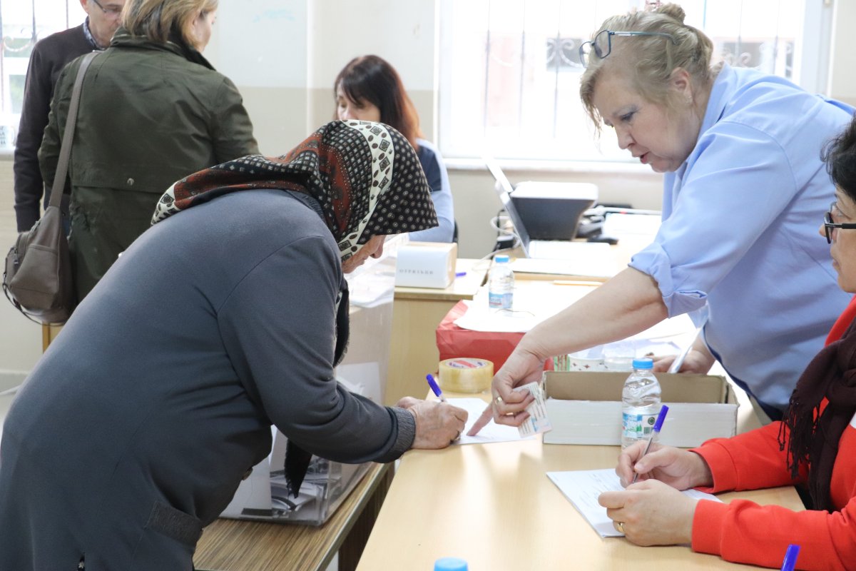 Bulgaristan Seçimleri İçin Eskişehir’de Sandık Kuruldu: Çifte Vatandaşlar 5 Yılda 8. Kez Oy Verdi