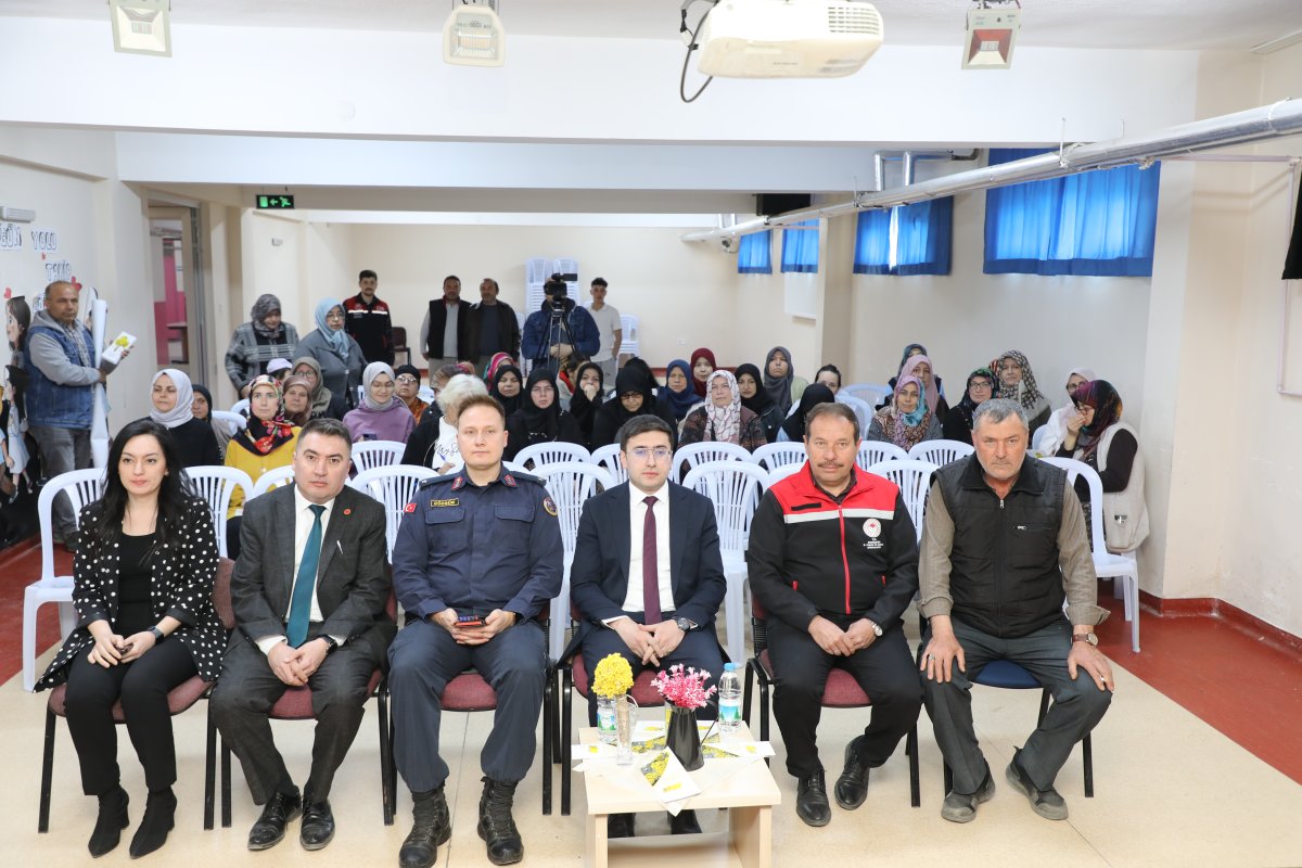 Eskişehir Tarımında Yeni Hamle Altın Otu Üretimi Başlıyor