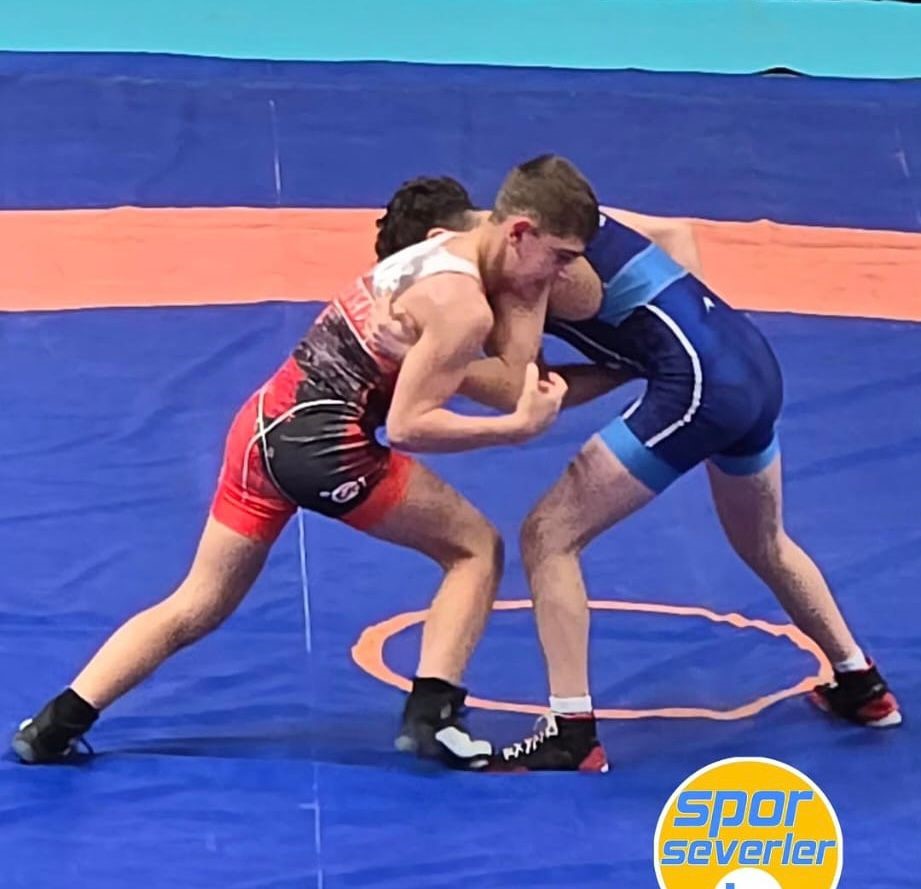 Ahmet Savaş’tan Büyük Başarı: Milli Takım Yolunda