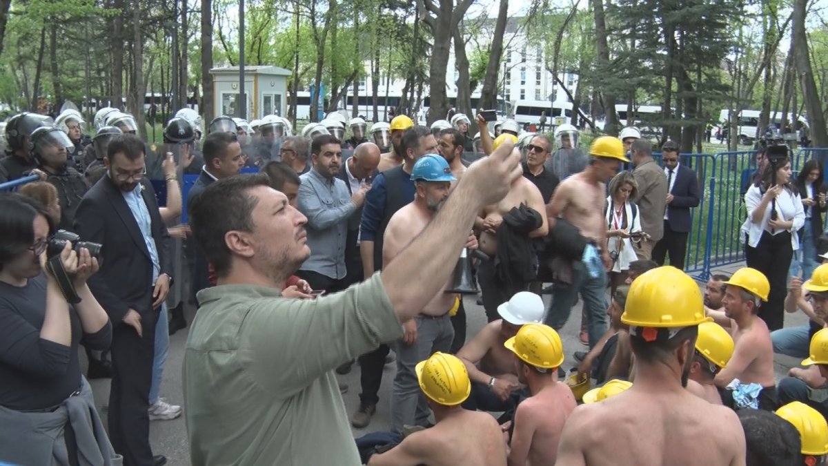 Eskişehir’den Ankara’ya Yürüyen Doruk Madencilik İşçilerinin Açlık Grevi 8’inci Gününde Devam Ediyor: Polis Müdahalesi Yaşandı