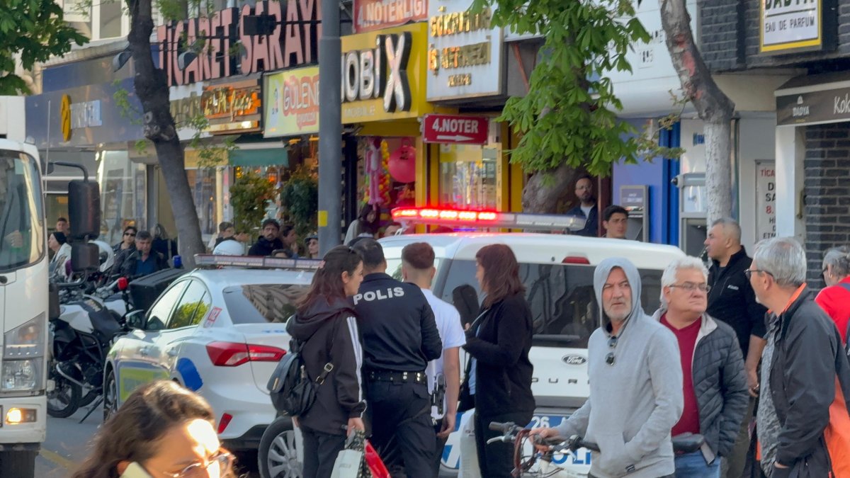 Eskişehir’de Şok Olay: 14 Yaşındaki Çocuğun Yumruğuyla 70 Yaşındaki Adam Kanlar İçinde Yere Yığıldı