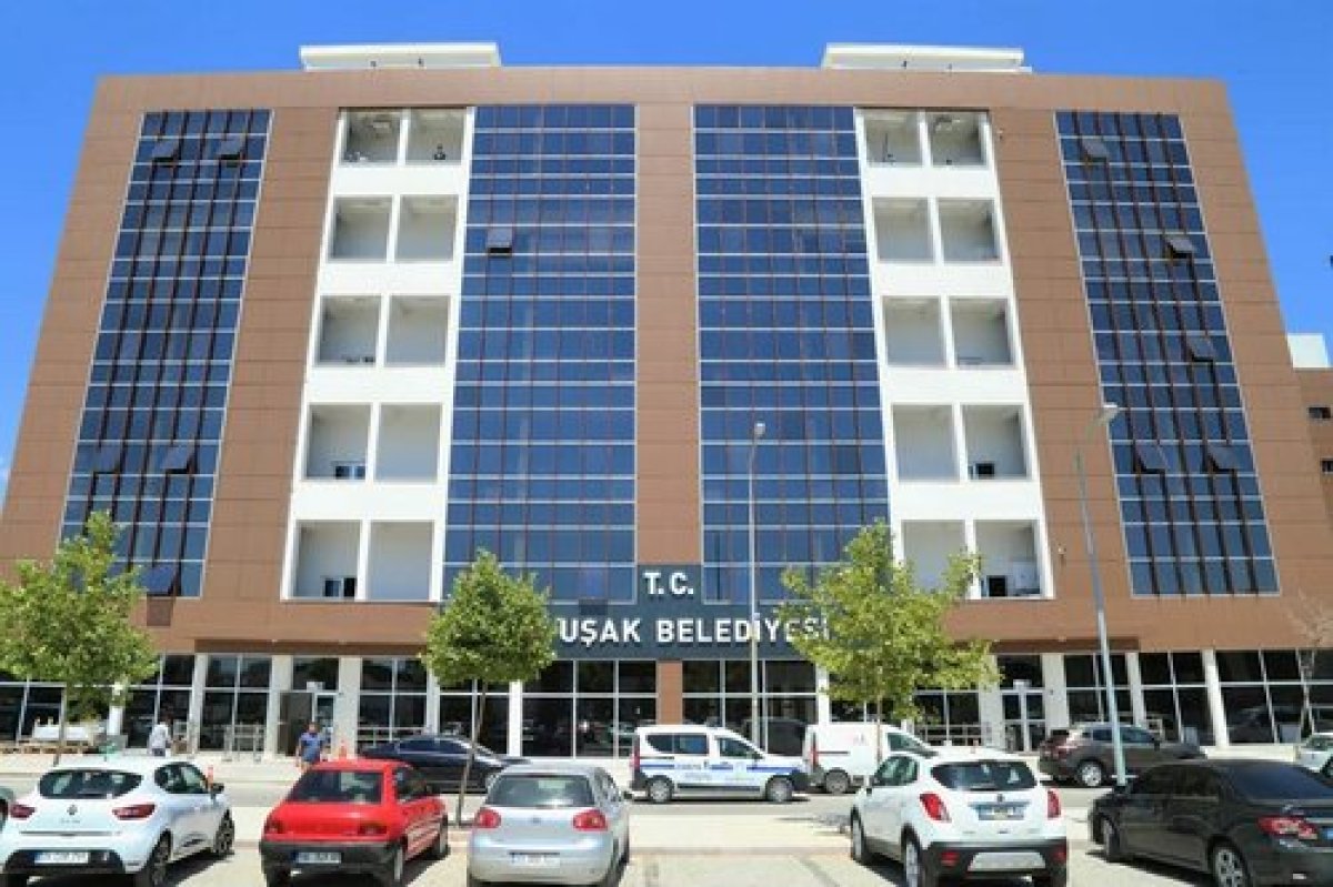 Uşak Belediyesi’ne 2. dalga operasyon: 25 gözaltı