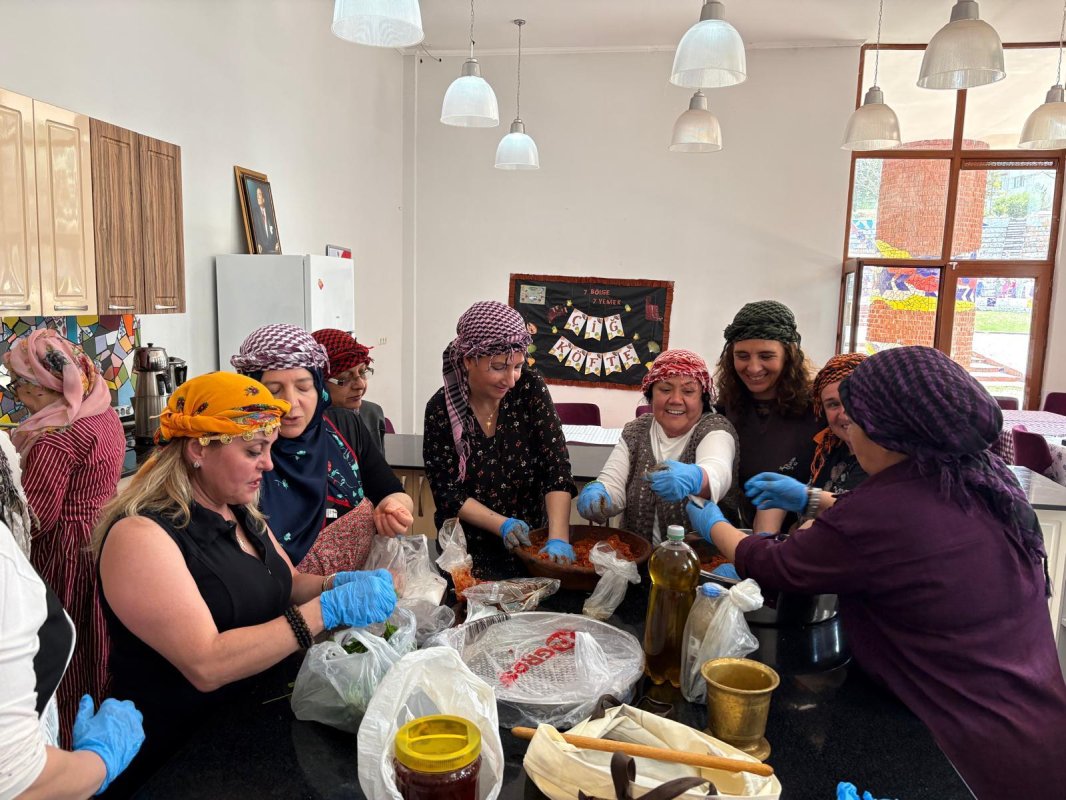 Odunpazarı Belediyesi’nden Annelere Dayanışma Sofrası