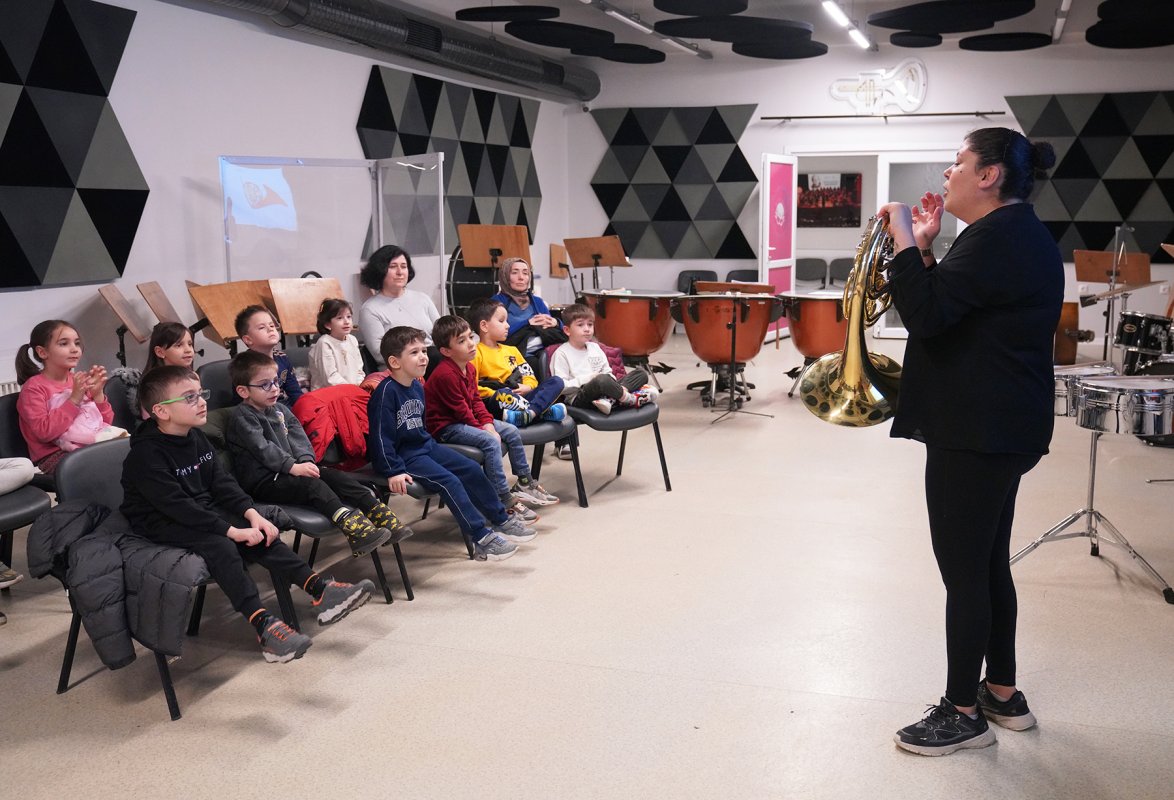 Tepebaşı’nda Çocuklara Müzik Sevgisi Aşılanıyor: Enstrümanları Yakından Tanıyorlar