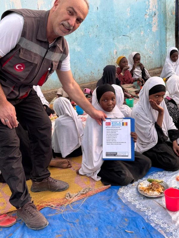Evla İnsani Yardım Derneği Çad’da Binlerce Kişiye Ulaşıyor