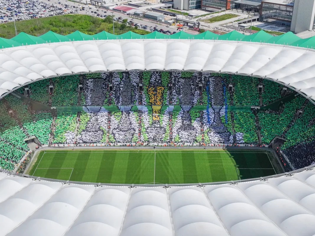 Bursa’da tribün şovu! Bursaspor taraftarından unutulmaz koreografi