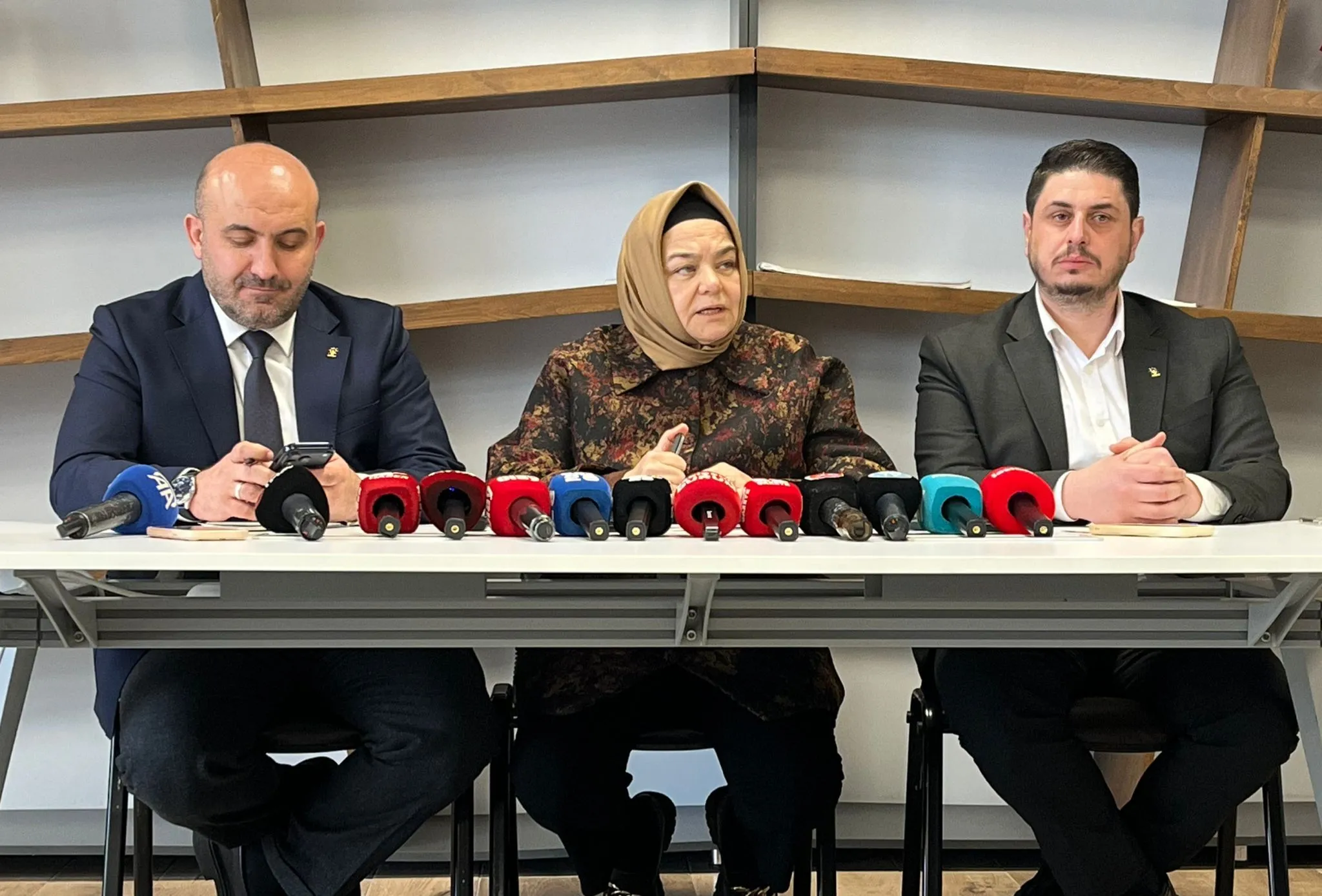 AK Parti’den Eskişehir Gündemine dair açıklama: “Hastane Arazisi Satılmıyor, ESKİ İçin Suç Duyurusu Yaptık!”