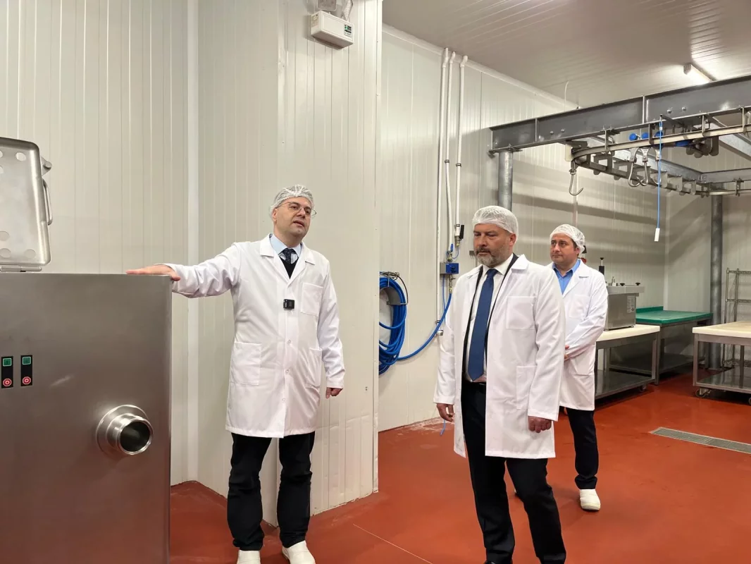 Anadolu Üniversitesi’nden Örnek Tesis: 35 TL’ye 4 Çeşit Yemek, Binlerce Öğrenciye Ücretsiz Hizmet