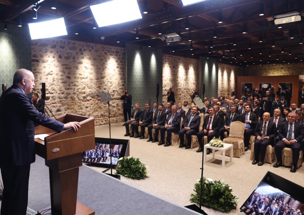 Cumhurbaşkanı Erdoğan Duyurdu: İmalatçı İhracatçılara Vergi Yüzde 9'a İndiriliyor