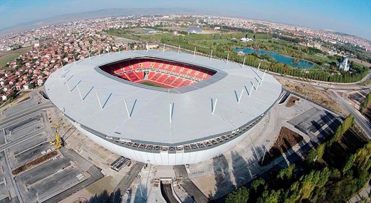 Eskişehir Fethi Heper Stadyumu çim bakımı için ihale süreci başlatıldı