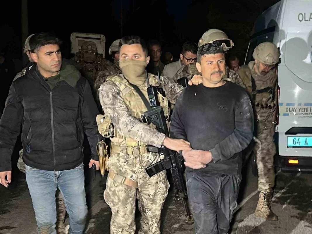 Uşak’ta polislere pompalı tüfekli saldırı: 2 polis yaralı