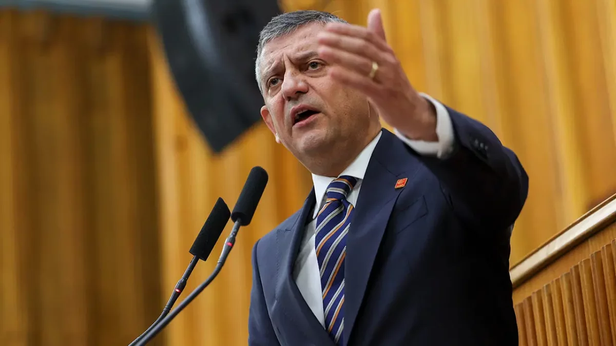 Polis Mesaisi Tartışması Büyüyor! Özgür Özel: “12-24 Sistemi Bitmeli”