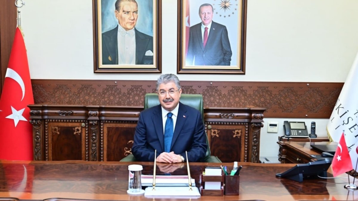 Vali Yılmaz’dan Van depremi sonrası geçmiş olsun mesajı